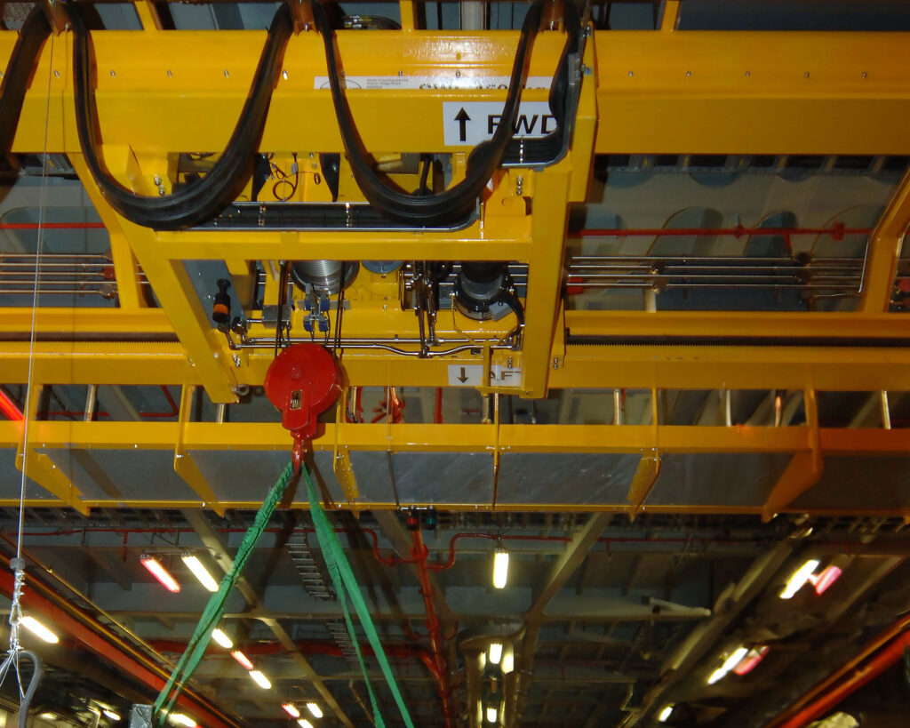 JSP 467/482 High Integrity Crane for MoD LPD