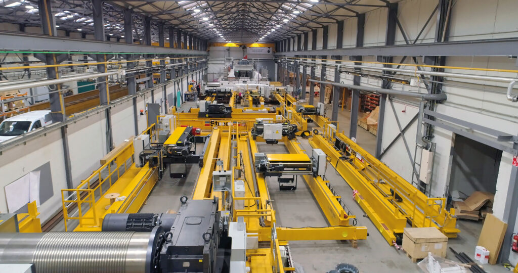 SCX Specialist handling solutions in the defence sector crane and movement